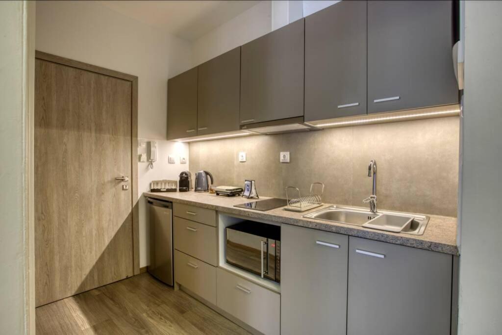 Apartmán Plaka Filotheis House B Atény Exteriér fotografie